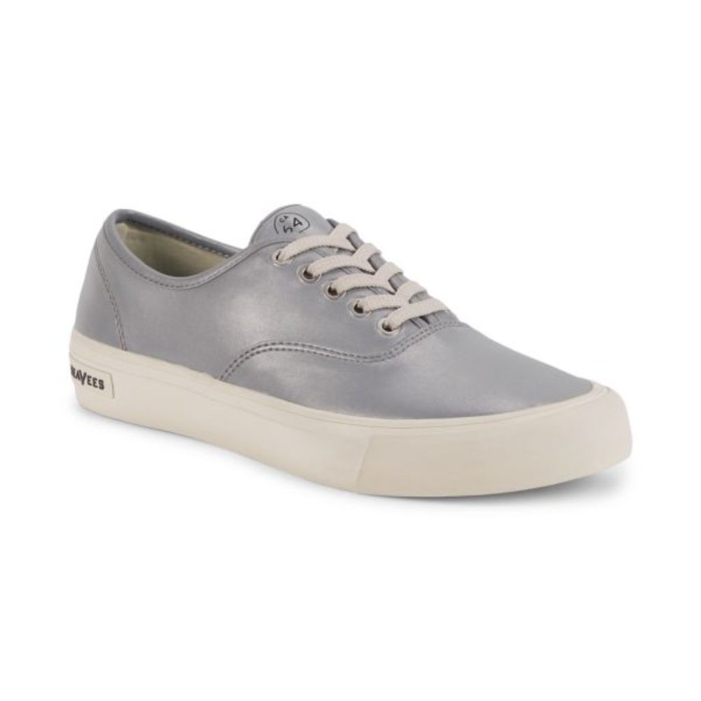 $88 Mens SEAVEES Size 12 Color: SILVER Legend Sneakers Reflect -Tech